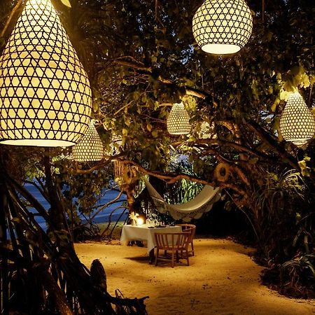 Отель Kudadoo Maldives Private Island Komandoo  Экстерьер фото
