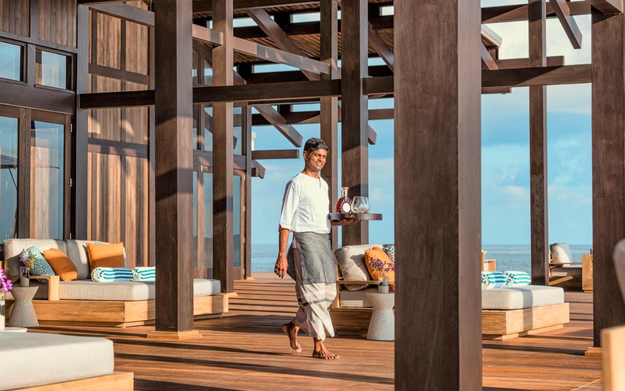 Отель Kudadoo Maldives Private Island Komandoo  Экстерьер фото